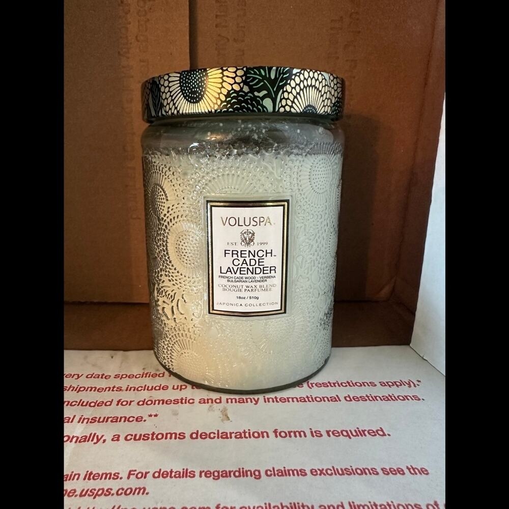 New Voluspa 18 oz candle‎ VOLUSPA candle FRENCH CADE LAVENDER